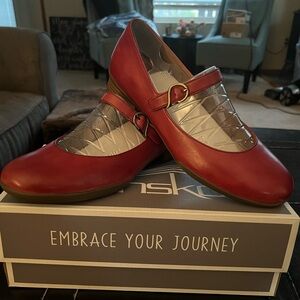 NEW Dansko Women's Kaelyn Mary Jane Shoes 40 (Sz. 9)